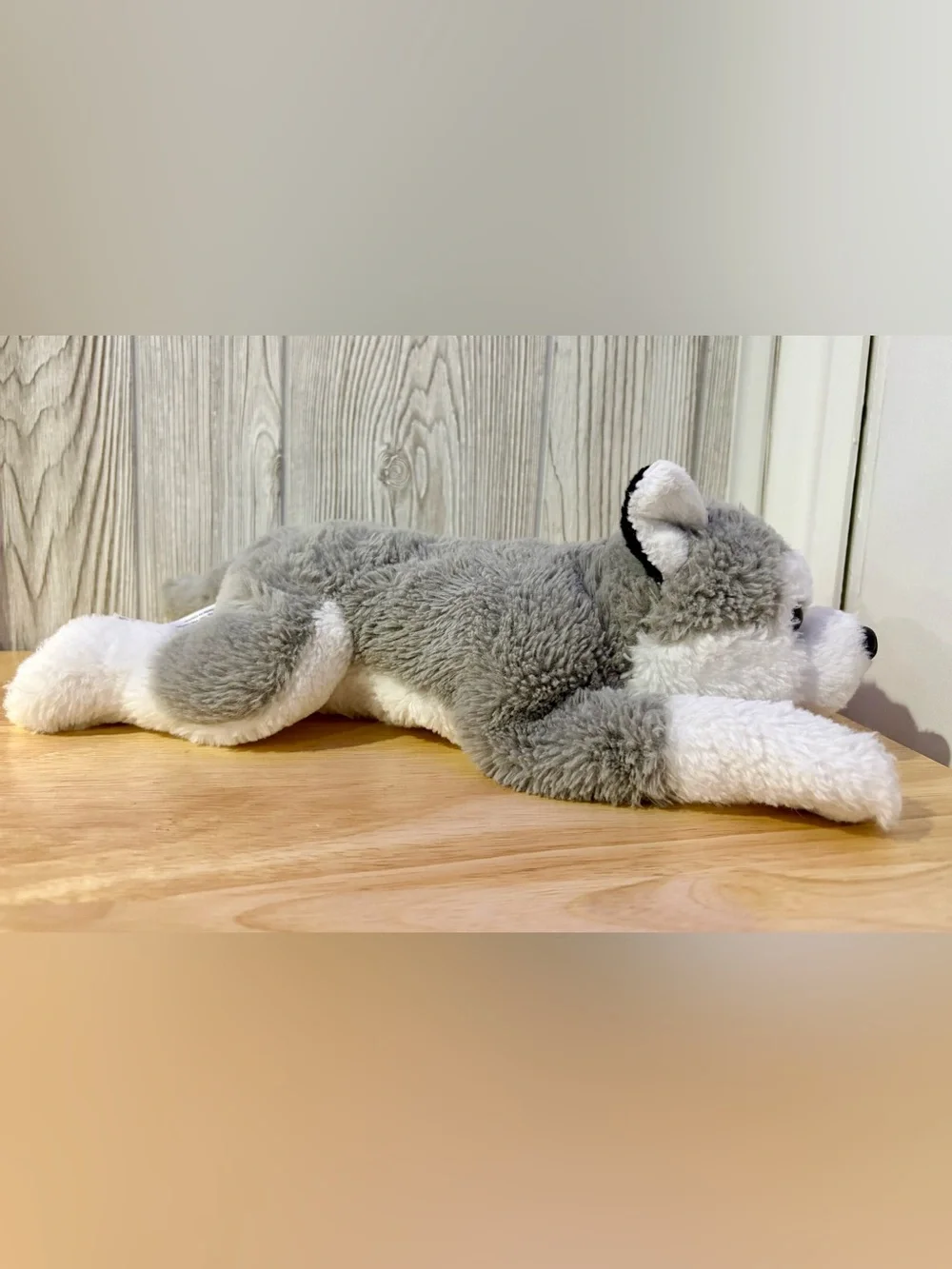 FAO Schwarz Gray White Husky Wolf Plush Stuffed Animal Soft Toy